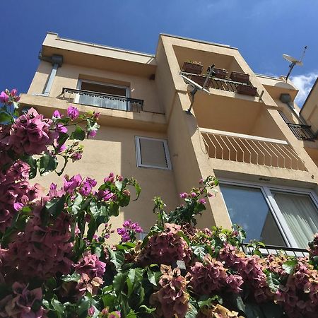 Regent Apartment Petrovac Стая снимка