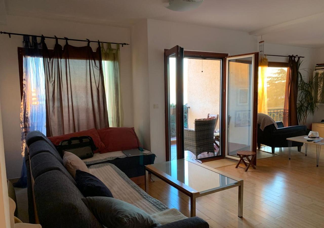 Regent Apartment Petrovac Екстериор снимка